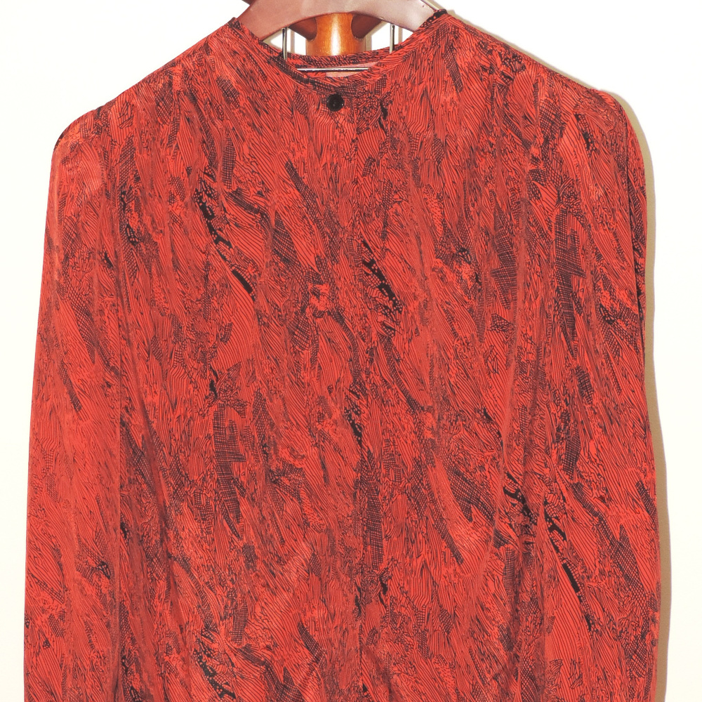 Worthington abstract print long sleeve blouse